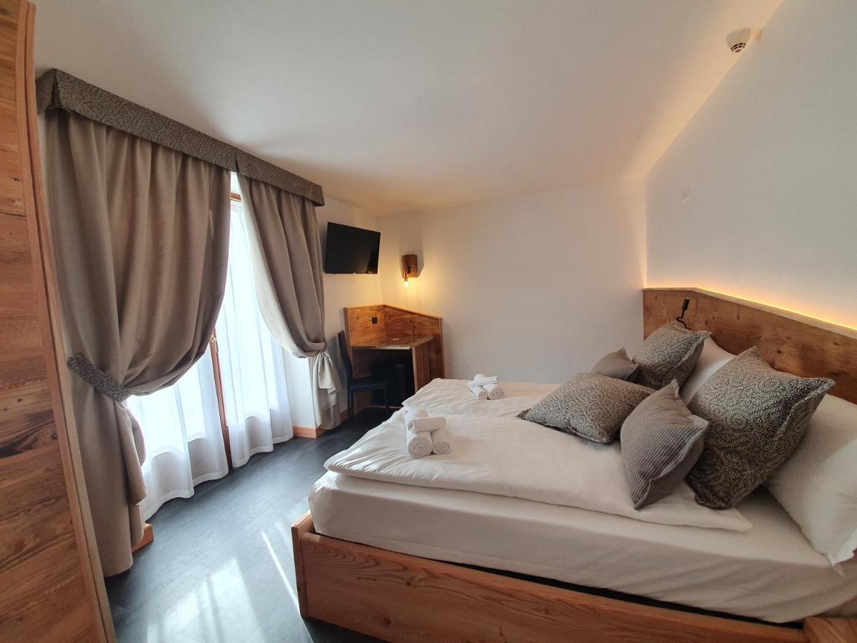 Hotel Pezzotti ペッリッツァーノ エクステリア 写真