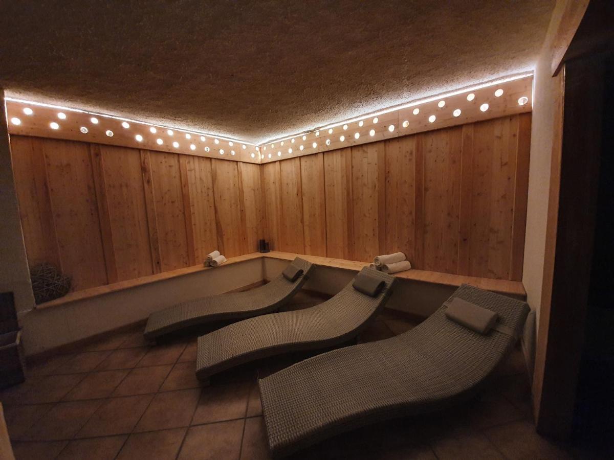 Hotel Pezzotti ペッリッツァーノ エクステリア 写真