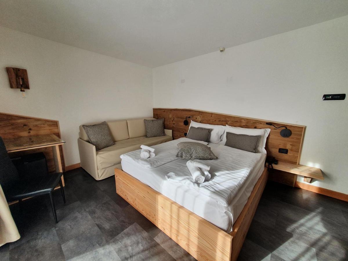 Hotel Pezzotti ペッリッツァーノ エクステリア 写真