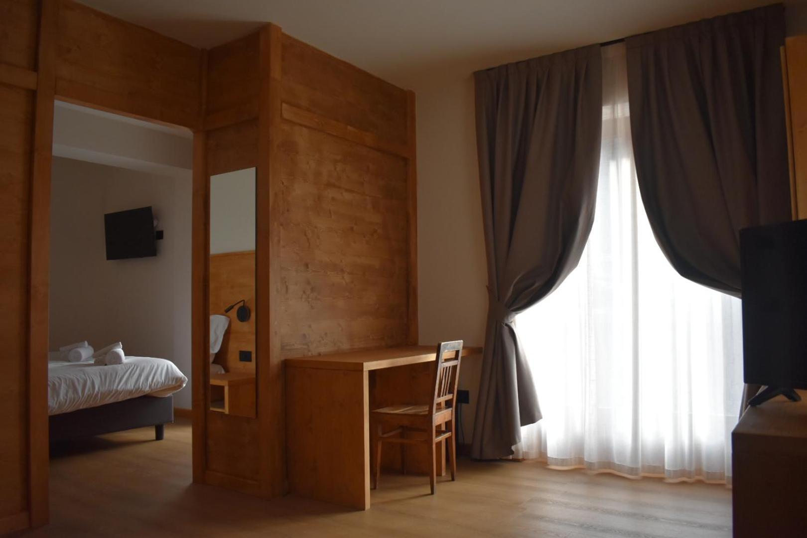 Hotel Pezzotti ペッリッツァーノ エクステリア 写真