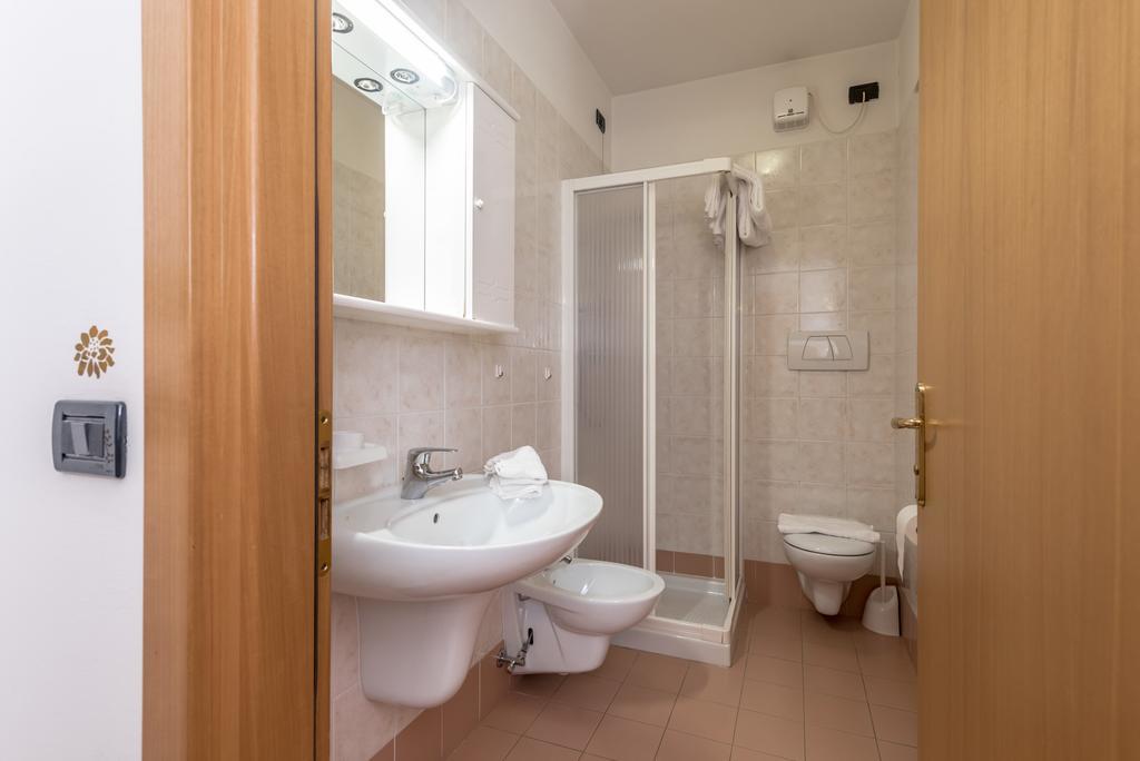 Hotel Pezzotti ペッリッツァーノ エクステリア 写真
